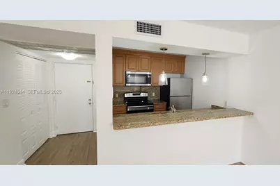 8180 Geneva Ct #319, Doral, FL 33166 - Photo 1