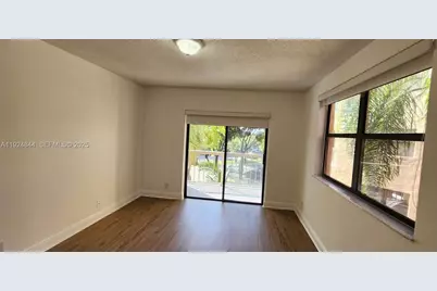 8180 Geneva Ct #319, Doral, FL 33166 - Photo 8