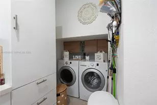 14738 SW 9th Ln, Miami, FL 33194 - Photo 20