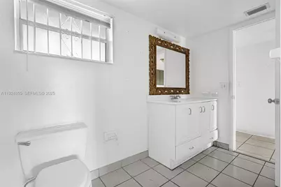 879 NE 195th St #424, Miami, FL 33179 - Photo 16