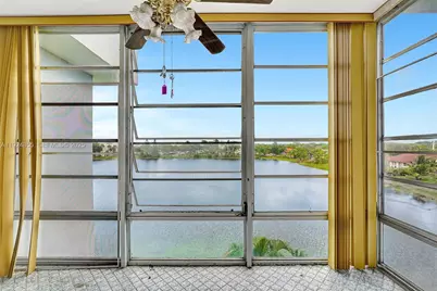 879 NE 195th St #424, Miami, FL 33179 - Photo 34