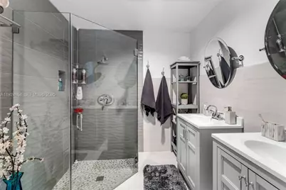 10020 SW 145th Pl, Miami, FL 33186 - Photo 16