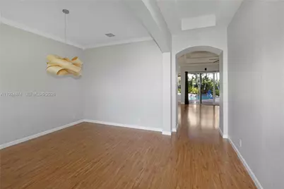 1923 Harbor View Cir #1923, Weston, FL 33327 - Photo 6