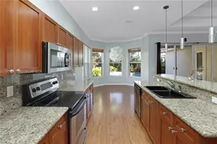 1923 Harbor View Cir, Weston, FL 33327 - Photo 12