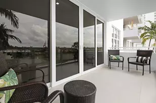 5700 Collins Ave, Miami Beach, FL 33140 - Photo 4