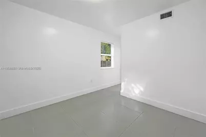 911 Sharar Ave #1, Opa-Locka, FL 33054 - Photo 10