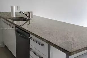 185 SW 7th St, Miami, FL 33130 - Photo 4