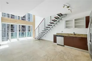 41 SE 5th St, Miami, FL 33131 - Photo 8