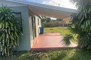 1040 NW 24th Ave, Fort Lauderdale, FL 33311 - Photo 2