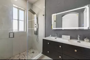 8362 NW 107 Ct, Doral, FL 33178 - Photo 22