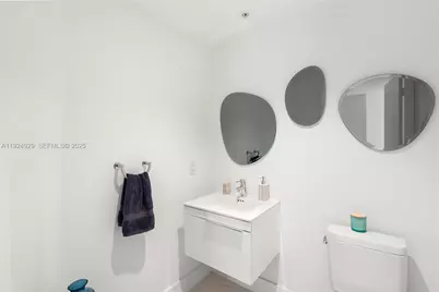 17111 Biscayne Blvd #2002, North Miami Beach, FL 33160 - Photo 46