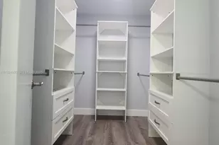 8895 Fontainebleau Blvd, Miami, FL 33172 - Photo 8