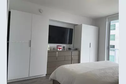 185 SW 7th St #2014, Miami, FL 33130 - Photo 6