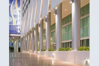 185 SW 7th St #2014, Miami, FL 33130 - Photo 36