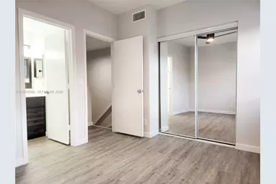 34 Key West Ct #43, Weston, FL 33326 - Photo 12