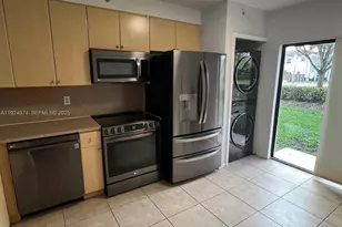 22641 SW 88th Pl, Cutler Bay, FL 33190 - Photo 2