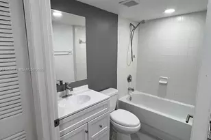 22641 SW 88th Pl, Cutler Bay, FL 33190 - Photo 6