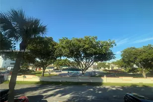 4270 NW 40th St, Lauderdale Lakes, FL 33319 - Photo 24