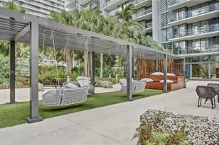 88 SW 7th St, Miami, FL 33130 - Photo 14