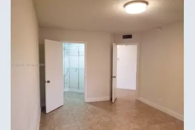 8290 Lake Dr #220, Doral, FL 33166 - Photo 6