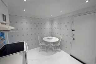 5555 Collins Ave, Miami Beach, FL 33140 - Photo 10