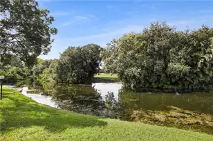 417 Vista Isles Dr, Sunrise, FL 33325 - Photo 12