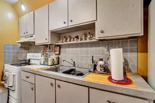 2770 NW 193rd Ter, Miami Gardens, FL 33056 - Photo 14