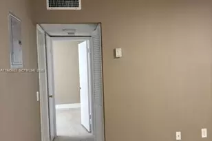 828 SW 20th Ave, Miami, FL 33135 - Photo 8