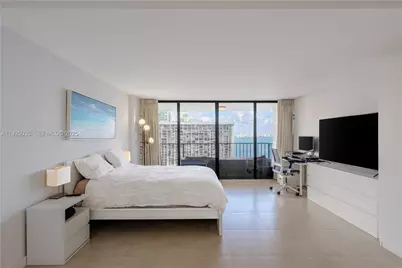 1925 Brickell Ave #D2006, Miami, FL 33129 - Photo 14