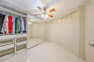 1660 NE 191st St, Miami, FL 33179 - Photo 16