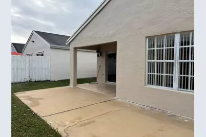 7331 SW 149th Ct, Miami, FL 33193 - Photo 2