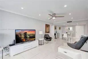 9273 Collins Ave, Surfside, FL 33154 - Photo 32