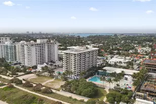 9273 Collins Ave, Surfside, FL 33154 - Photo 6