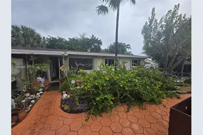 906 NE 23rd Ter, Pompano Beach, FL 33062 - Photo 1