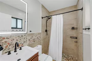 1204 NE 7th St, Pompano Beach, FL 33060 - Photo 24