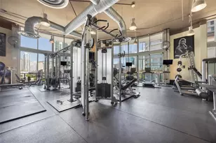 690 SW 1st Ct, Miami, FL 33130 - Photo 12