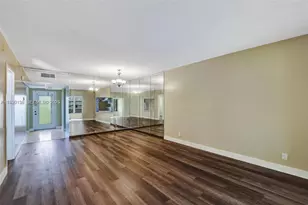 1030 Country Club Dr, Margate, FL 33063 - Photo 14