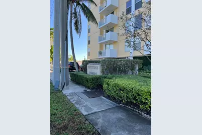 2020 NE 135th St #609, North Miami, FL 33181 - Photo 6