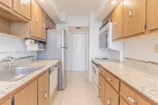 301 174th St, Sunny Isles Beach, FL 33160 - Photo 22