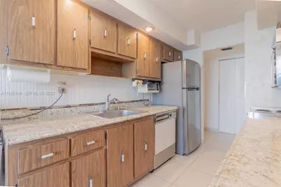 301 174th St #503, Sunny Isles Beach, FL 33160 - Photo 20