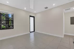 8151 NW 104th Ave, Doral, FL 33178 - Photo 8