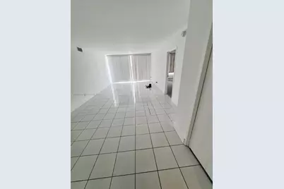 5161 Collins Ave #1108, Miami Beach, FL 33140 - Photo 2