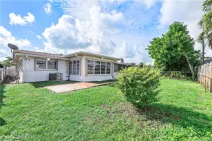 8831 NW 11th St, Pembroke Pines, FL 33024 - Photo 34