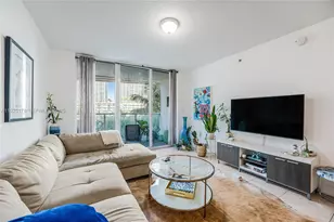 31 SE 5th St, Miami, FL 33131 - Photo 4