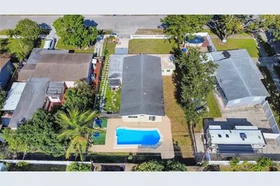 6810 Farragut St, Hollywood, FL 33024 - Photo 32