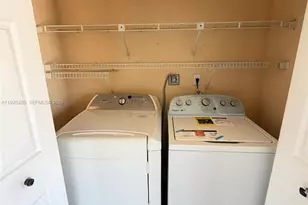 3375 W 76th St, Hialeah, FL 33018 - Photo 12