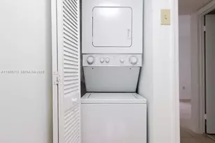 8665 NW 6th Ln, Miami, FL 33126 - Photo 6