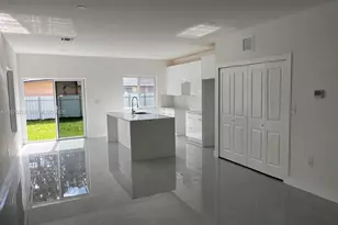 746 NW 112th St, Miami, FL 33168 - Photo 4