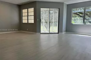 1000 SW 125th Ave, Pembroke Pines, FL 33027 - Photo 12