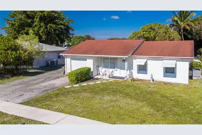 8221 SW 10th St, North Lauderdale, FL 33068 - Photo 2